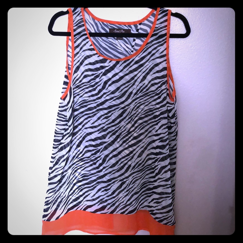 Sweet Pea Top with Split Back